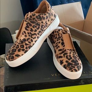Adorable cheetah sneaker